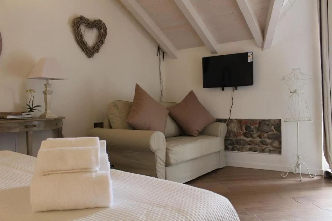 La Piccola Corte Malpensa, 8 Minuti D'Auto Vizzola Ticino Bed & Breakfast