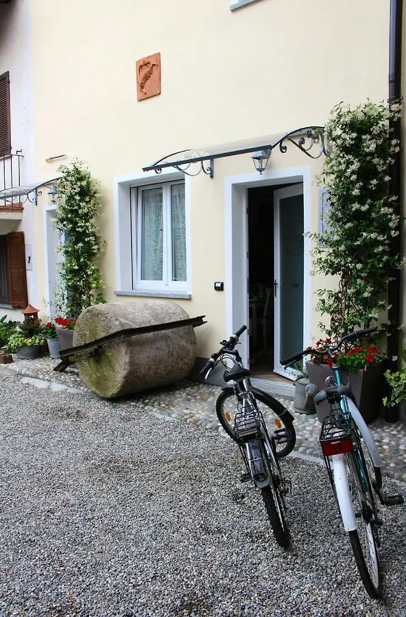 Bed & Breakfast La Piccola Corte Malpensa, 8 Minuti D'Auto Vizzola Ticino Italy